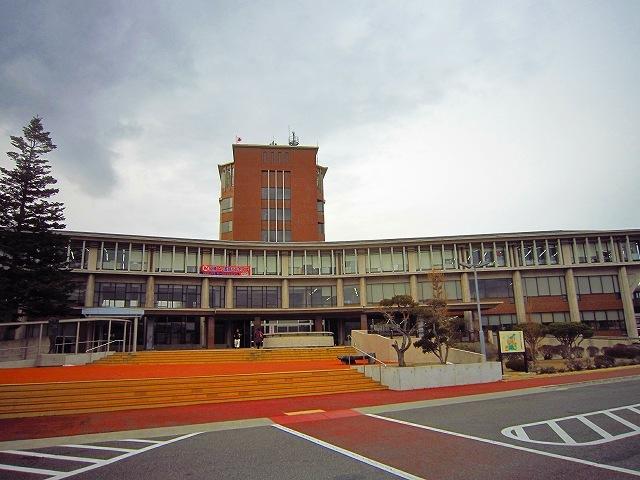 佐久市役所：350m