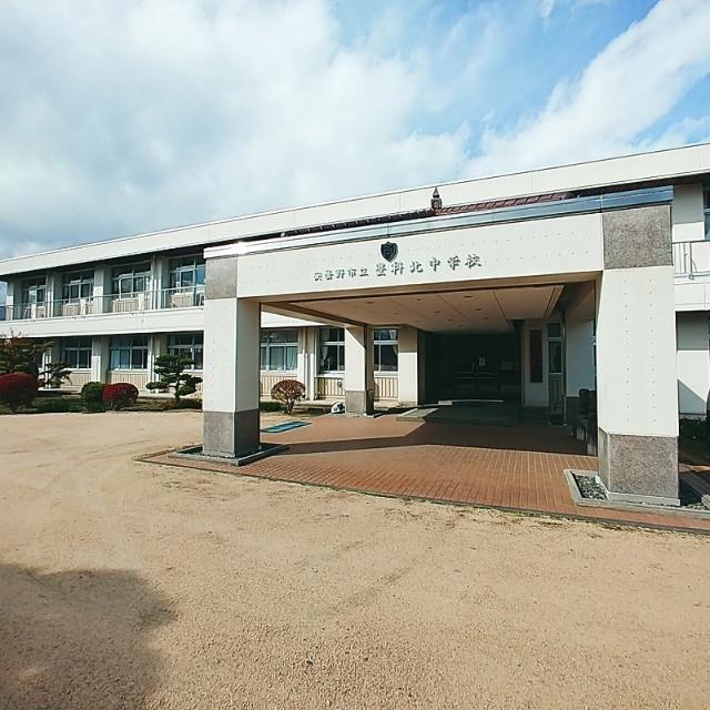 安曇野市立豊科北中学校：3184m