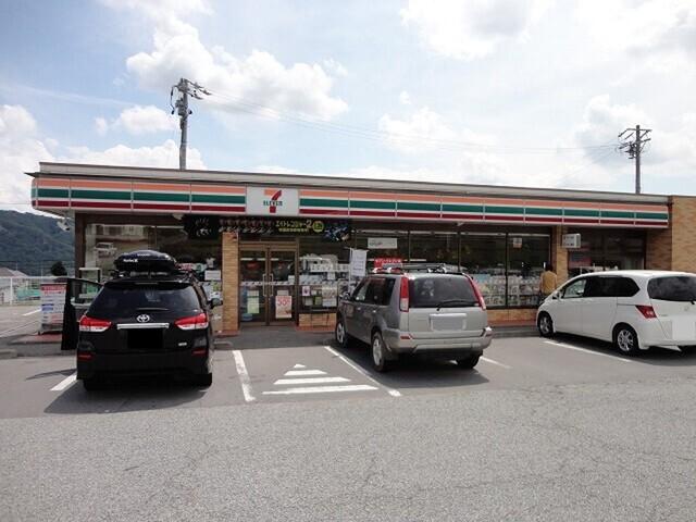 セブンイレブン東部滋野店：613m
