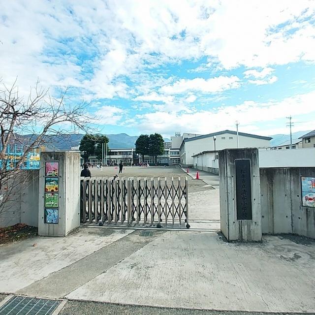 松本市立清水小学校：1049m