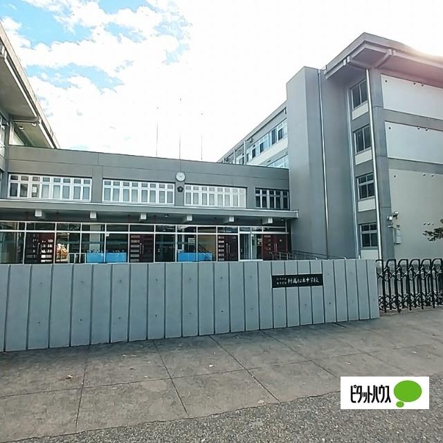 国立信州大学教育学部附属松本中学校：623m