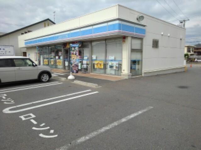 ローソン川中島御厨店：425m