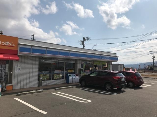 ローソン上田バイパス店：380m
