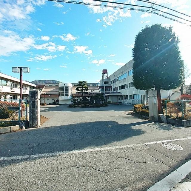 松本市立岡田小学校：1514m