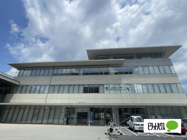 小諸市役所：944m