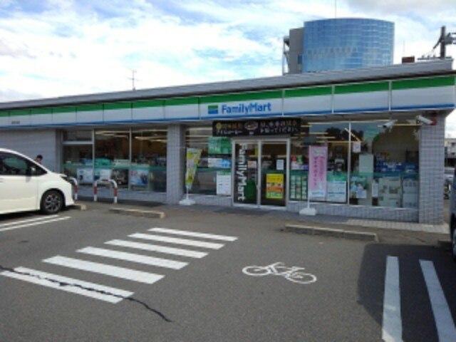 ファミリーマート長野若里店：392m