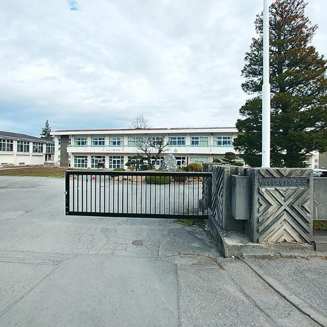 松本市立菅野小学校：1560m