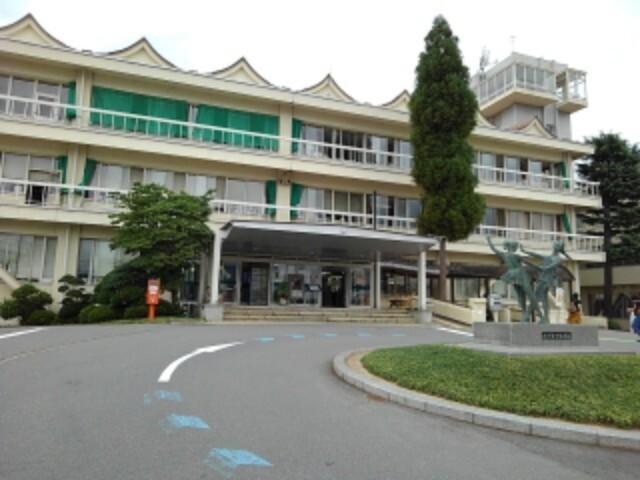 須坂市役所：781m