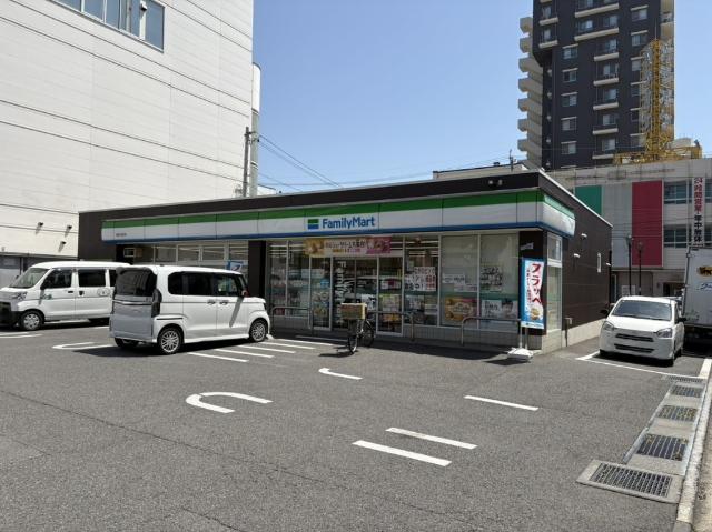 ファミリーマート長野大通り店：272m