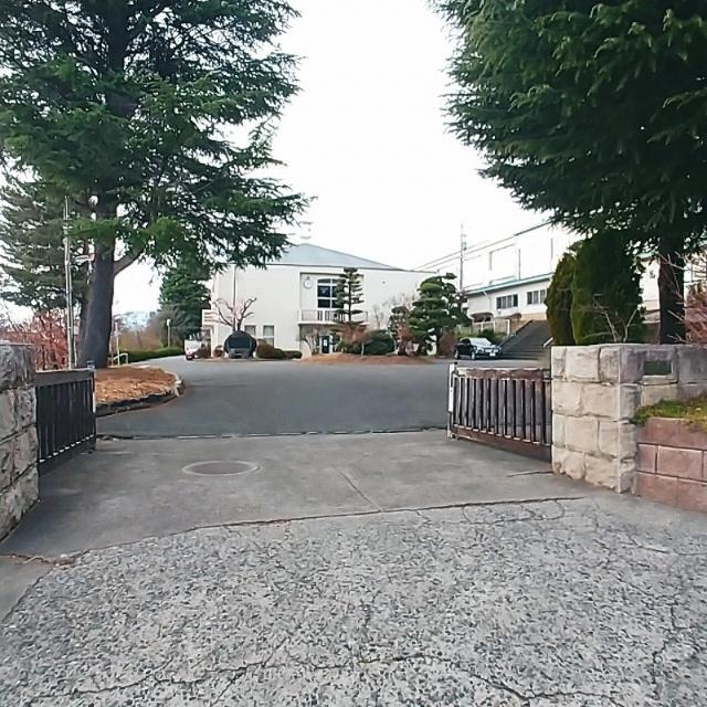 松本市立丸ノ内中学校：612m