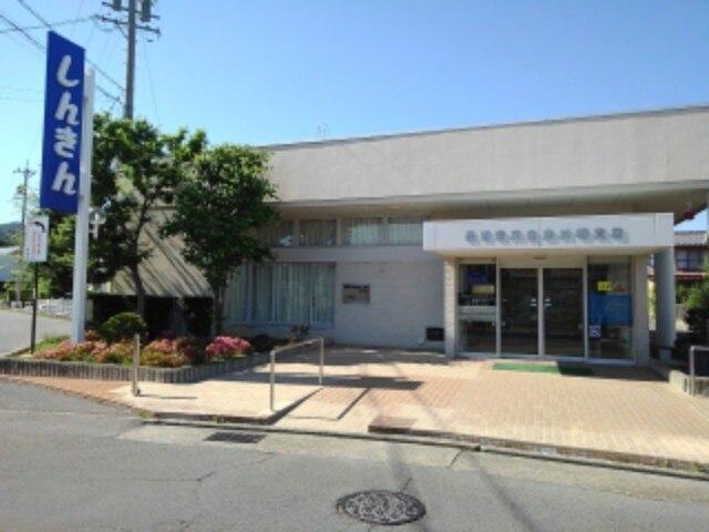 長野信用金庫川柳支店：429m