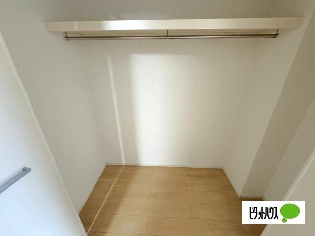 サンバティークＡ（101） 収納