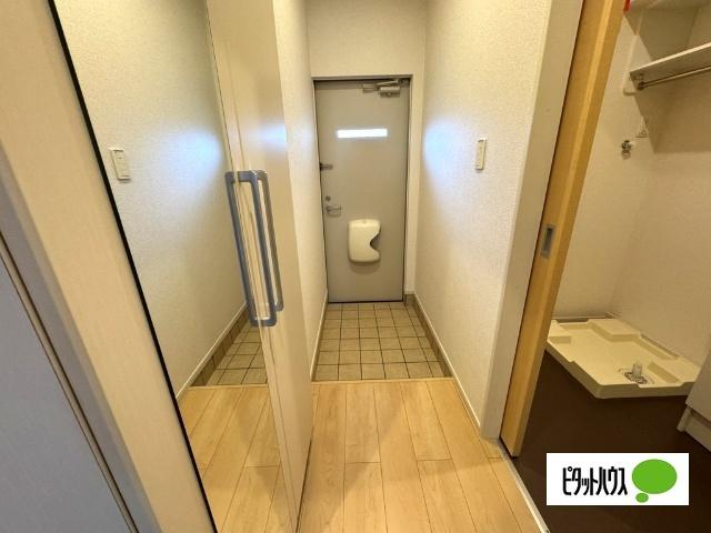 アル・ソーレＢ（104） 玄関