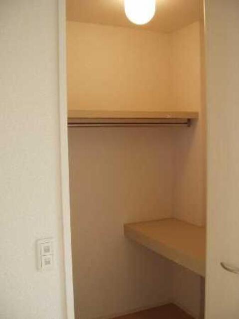 クレスト樹林　Ｅ（102） 部屋画像