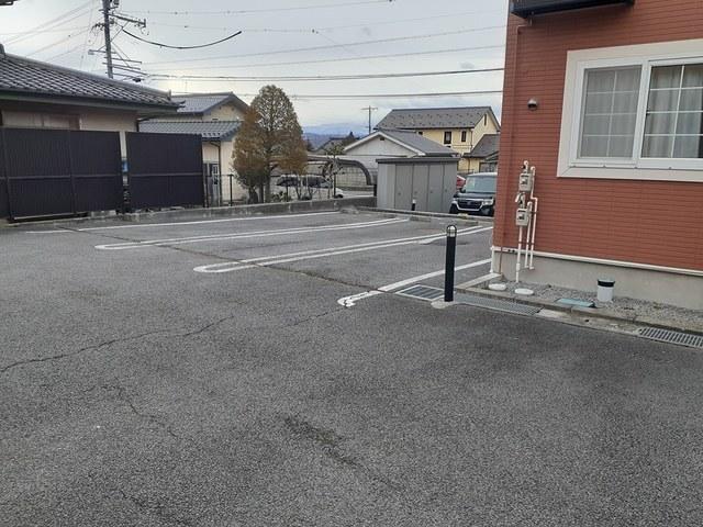 シーザース・パレス・ツバサ　Ｂ（104） 駐車場