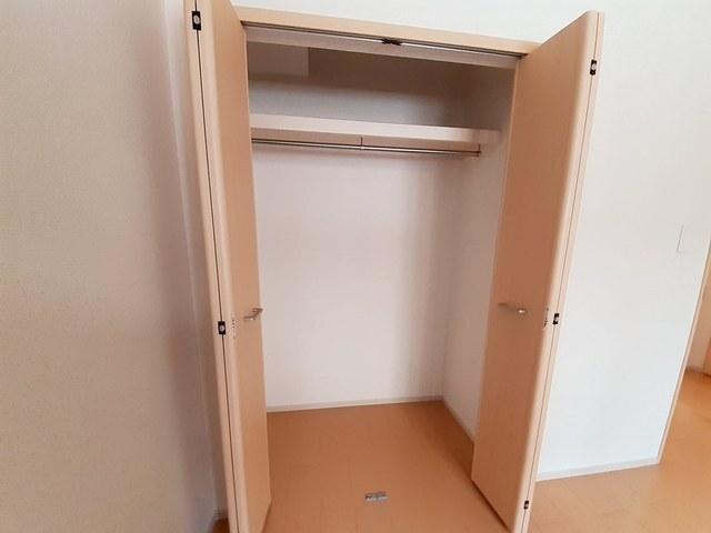 サニーヒルズ城山（102） 収納