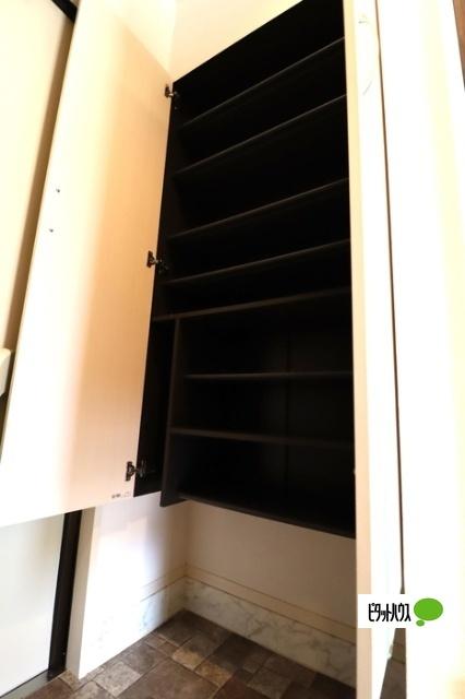 シャロン（102） その他