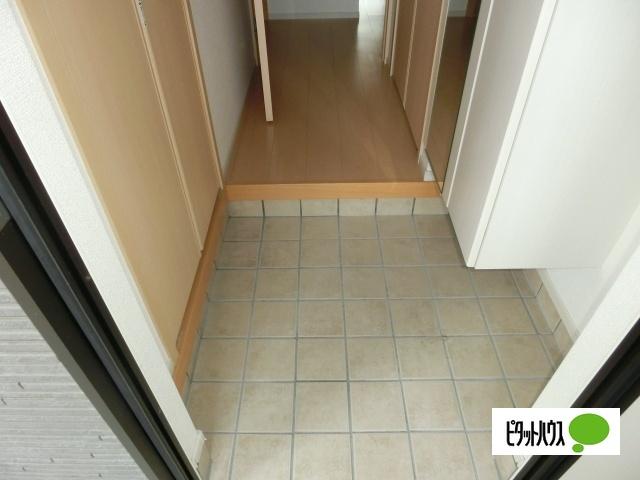 ヴィラ　ヒロタ　Ｃ（102） 玄関