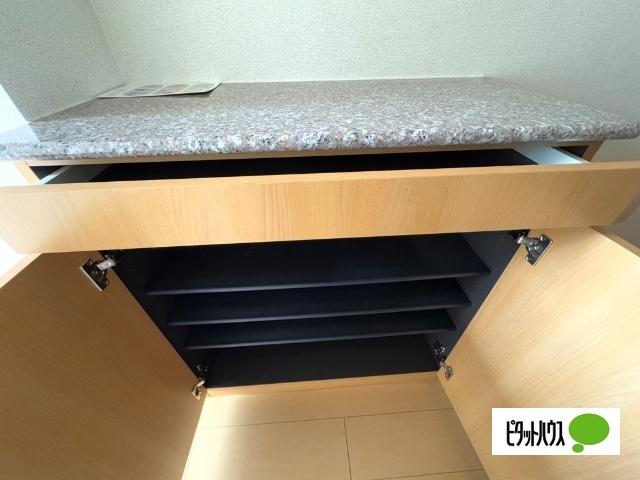 アイリスコートＢ（102） 収納