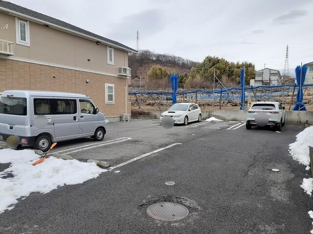 カーサ・ソーレ　Ａ（202） 駐車場