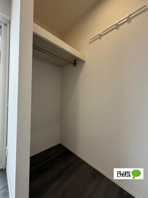 トリシア居町（101） 収納