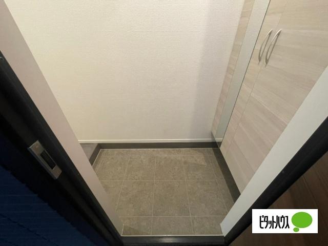 トリシア居町（101） 玄関