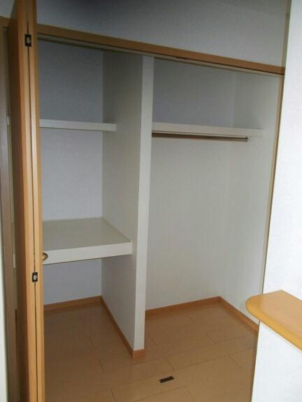 アンシャンテ（102） 収納