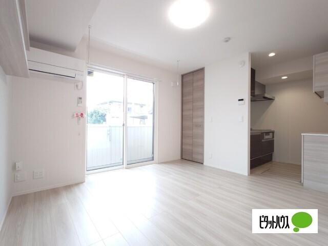 Ｊ-Ｒｏｏｍ☆妃　Ⅶ番館　屋代駅前（106） リビング