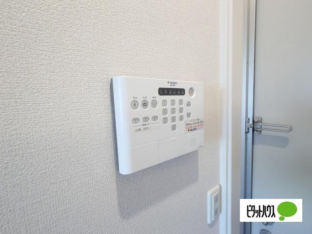 Ｊ-Ｒｏｏｍ☆妃　Ⅶ番館　屋代駅前（302） セキュリティ
