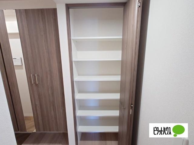 Ｊ-Ｒｏｏｍ☆妃　Ⅶ番館　屋代駅前（303） 収納