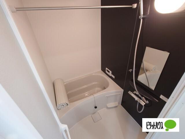 Ｊ-Ｒｏｏｍ☆妃　Ⅶ番館　屋代駅前（306） バス／シャワー