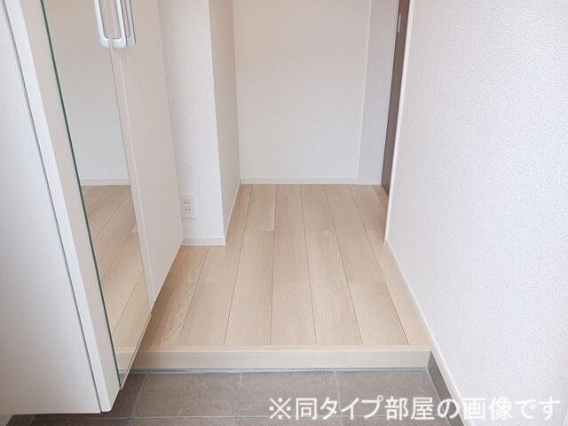 カーザ　レガーメ（102） 玄関