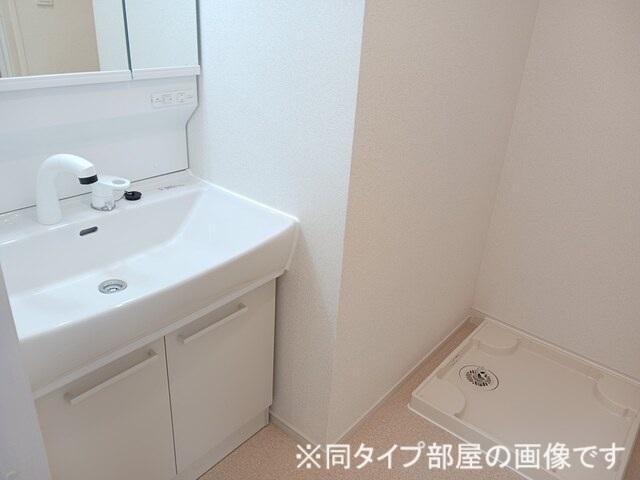 ミニョン　フロル　Ｂ（102） 洗面
