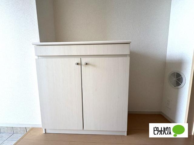 ジュラフ　Ｂ（104） 収納