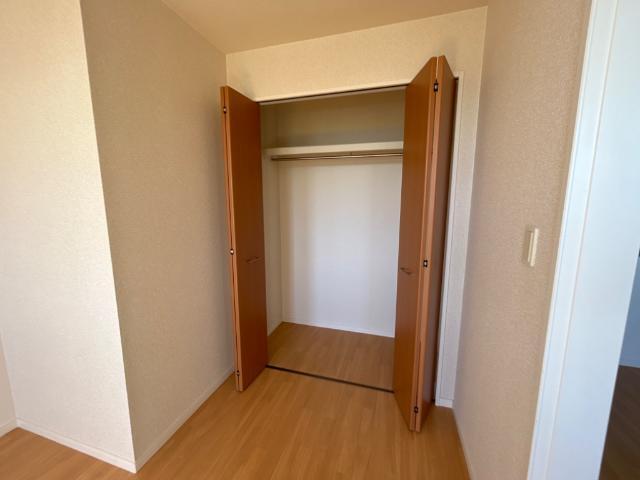 サンシャインヒルズ 収納