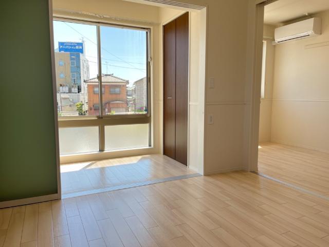 リバーベース 部屋画像