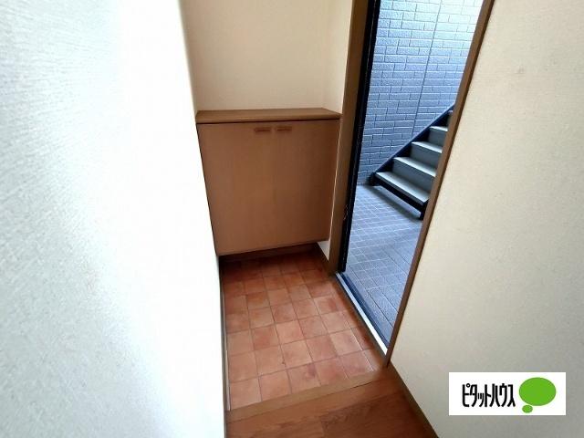 グランドール沢村　Ａ（A103） 玄関