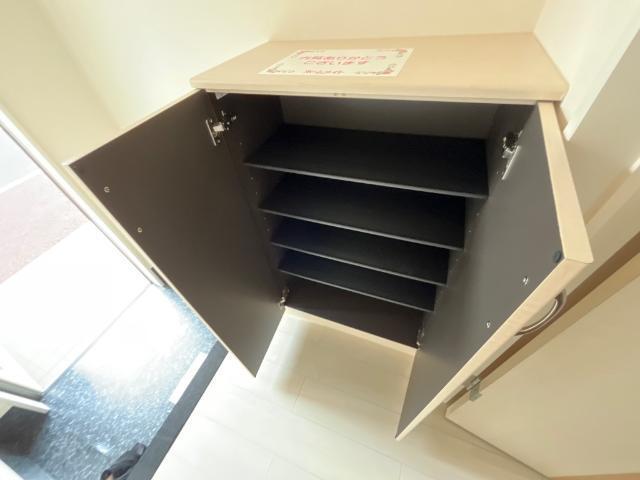 プラウディア 収納