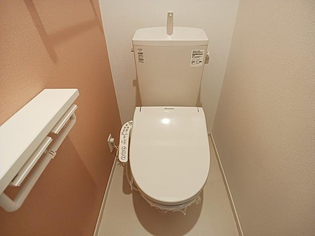 トリニティ岩村田　Ⅱ（204） トイレ
