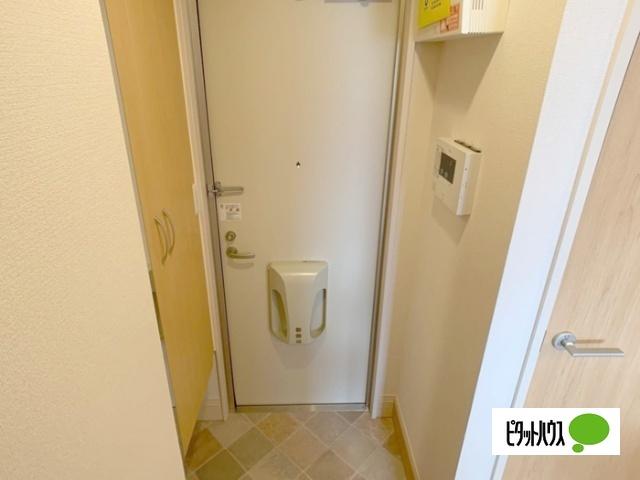 Ｊ-Ｒｏｏｍ☆妃　弐番館（101） 玄関