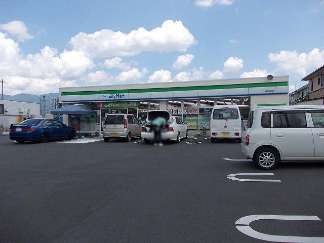 ファミリーマート　塩尻広丘店：640m