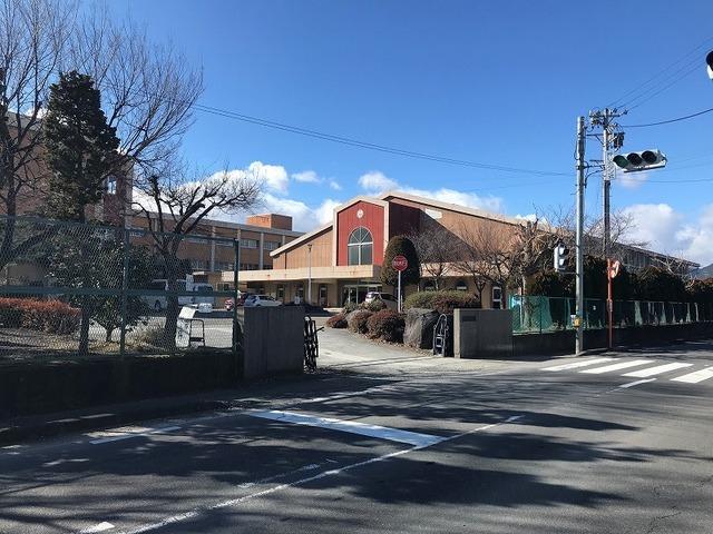 南小学校：600m