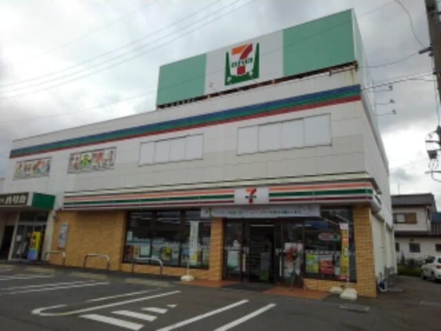 セブンイレブン須坂市役所前店：947m