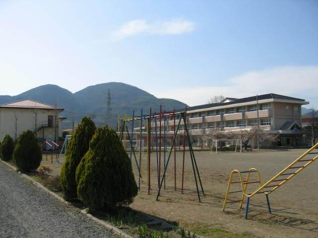 上田市立川西小学校：317m
