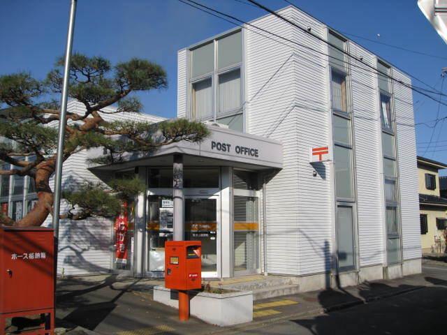 富士山郵便局：750m