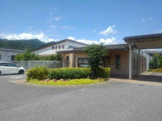 徳永医院：210m