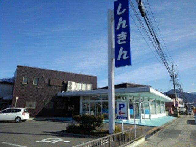 長野信用金庫大豆島支店：604m