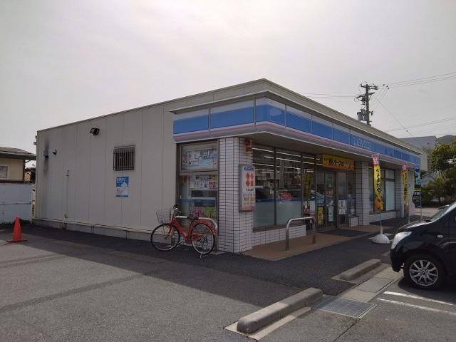 ローソン長野SBC通店：733m