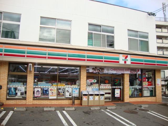 セブンイレブン善光寺下店：243m
