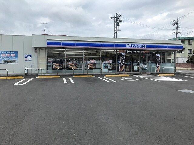 ローソン上田芳田新町店：950m